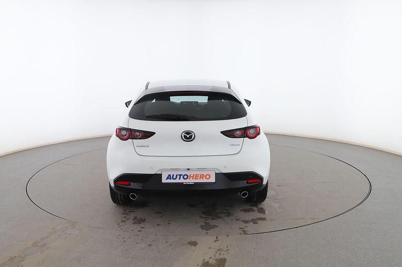 Usado Mazda 3 Prime-Line 140 CV (102 kW) 2025 Blanco Utilitario