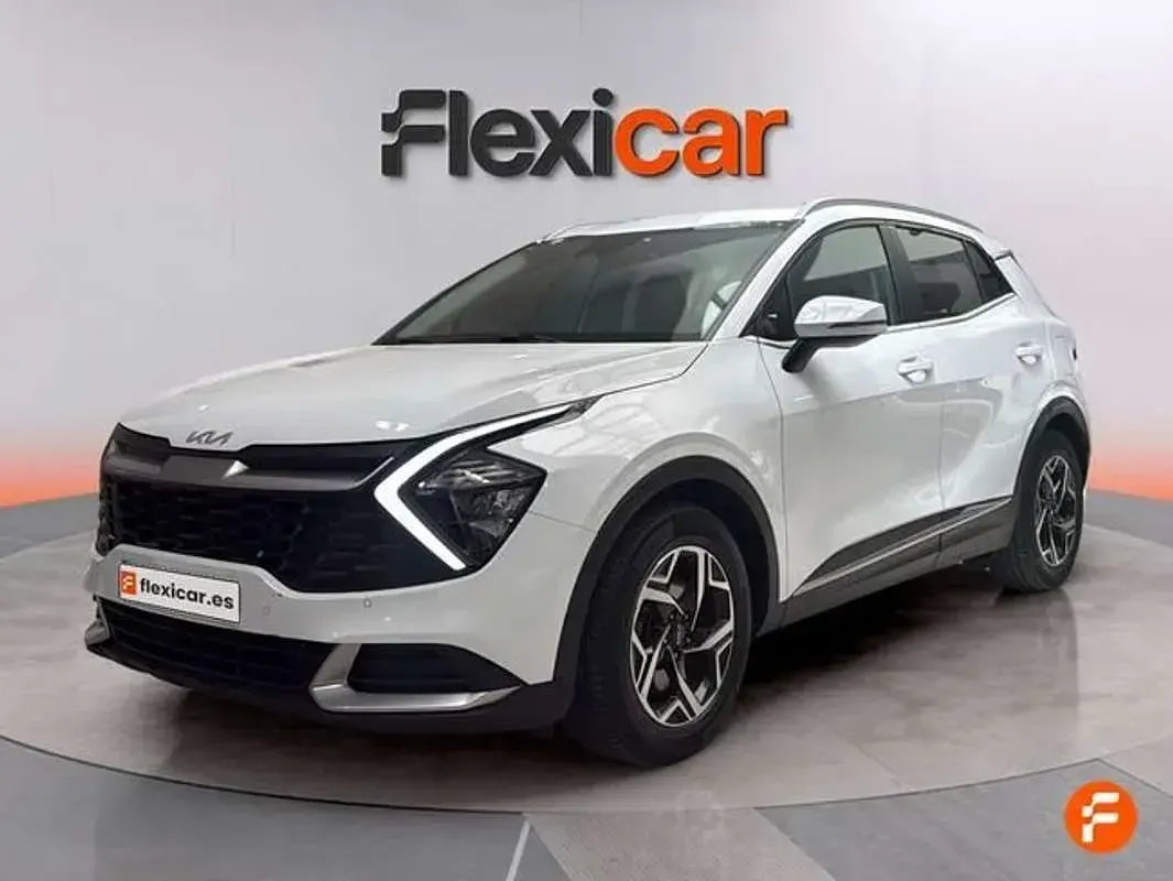 Usado Kia Sportage 136 CV (100 kW) 2023 Blanco SUV