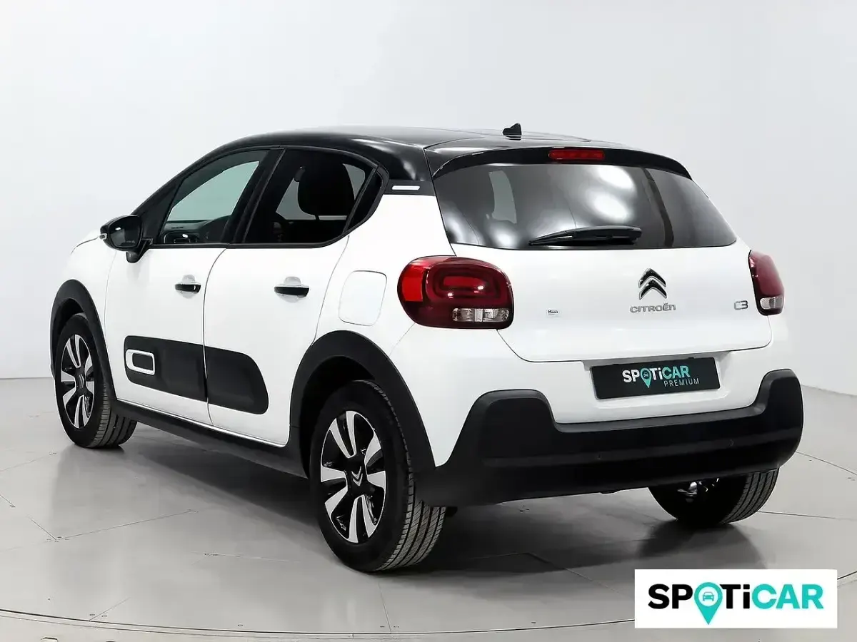Usado Citroën C3 PureTech 83 HP (61 kW) 2023 Branco Sedan