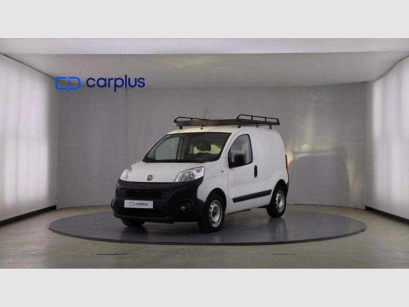 Usado Fiat Fiorino 80 CV (58 kW) 2021 Blanco sólido Monovolumen