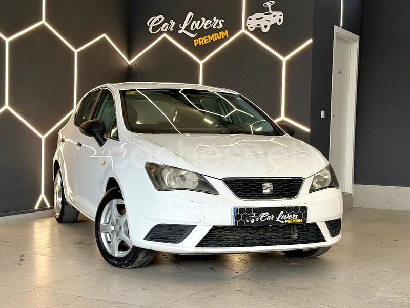 Usado Seat Ibiza Reference 70 CV (51 kW) 2012 Blanco Berlina