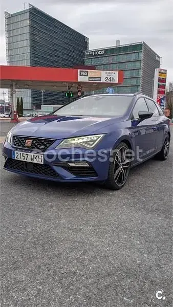 Usado Seat Leon ST 4Drive 300 CV (220 kW) 2019 Azul Familiar