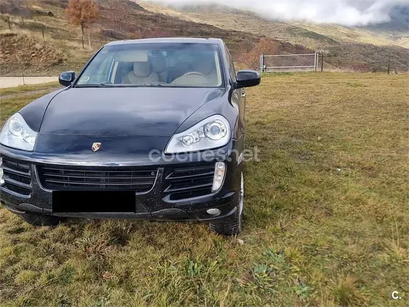 Usado Porsche Cayenne Diesel 240 CV (176 kW) 2010 Negro SUV