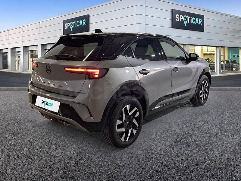 Usado Opel Mokka 136 CV (100 kW) 2025 Gris SUV