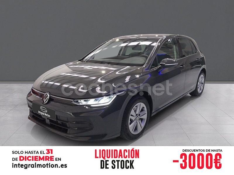 Negro Usado 2024 VW Golf VIII Berlina | 26.900 € (Precio justo) - Imagen 1/4