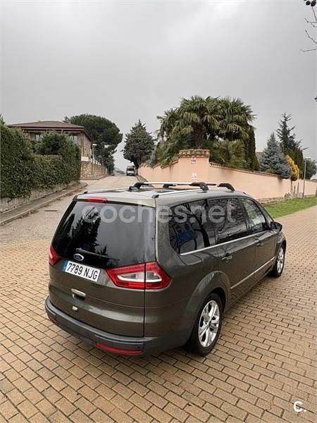 Usado Ford Galaxy Titanium 140 CV (102 kW) 2012 Beige Monovolumen