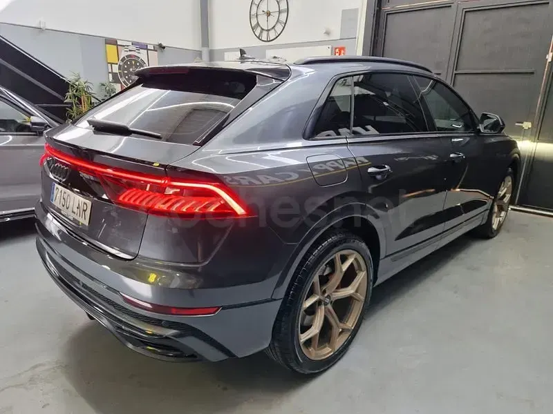 Usado Audi Q8 S-Line 231 CV (169 kW) 2021 Gris / plata SUV