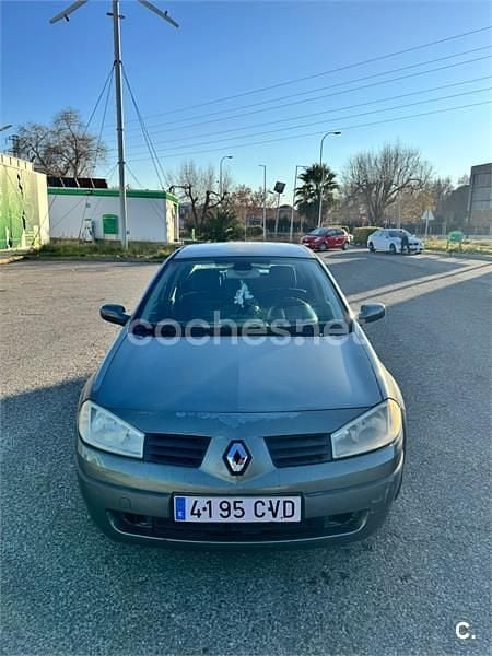 Gris / plata Usado 2004 Renault Mégane II Authentique Berlina | 1300 € (Super precio) - Imagen 1/2