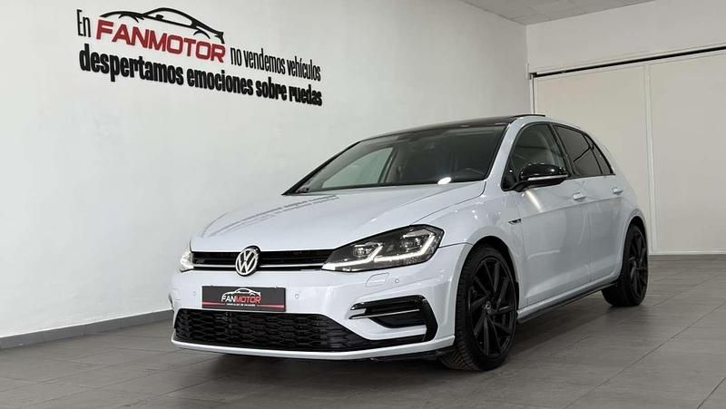 Usado VW Golf VII Sport 116 CV (85 kW) 2017 Blanco Utilitario