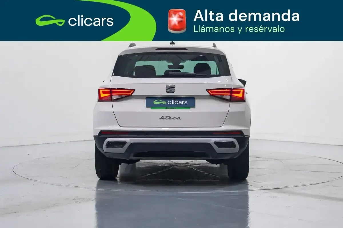Usado Seat Ateca Style 150 CV (110 kW) 2021 Blanco SUV