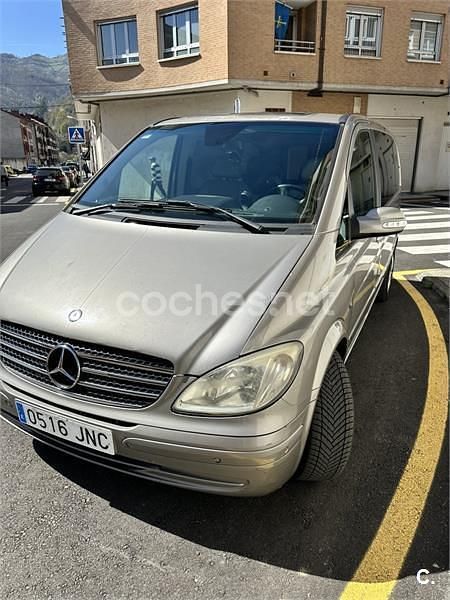 Usado Mercedes Viano 204 CV (150 kW) 2008 Gris / plata Monovolumen