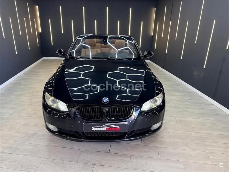 Usado BMW 330 Cabriolet 231 CV (169 kW) 2007 Negro Descapotable