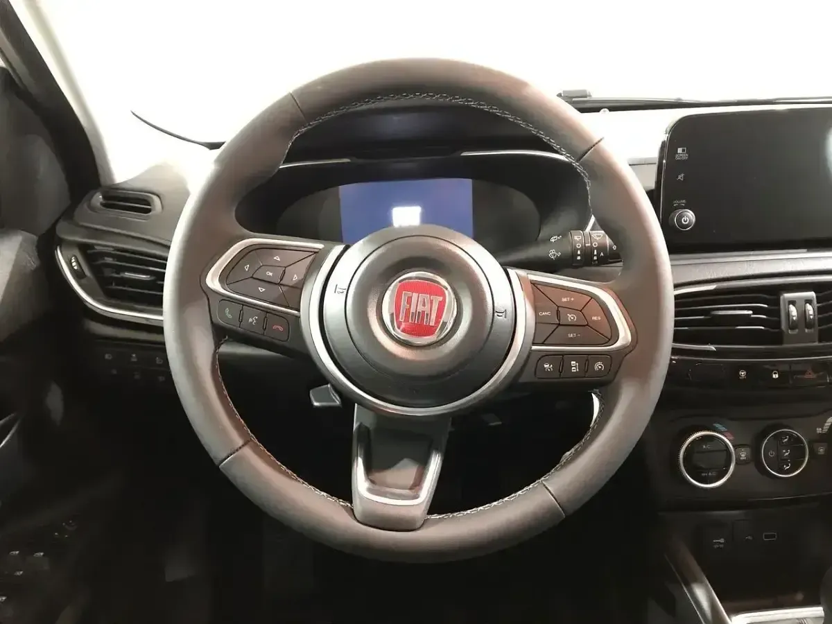 Usado Fiat Tipo Cross 100 CV (73 kW) 2021 Blanco