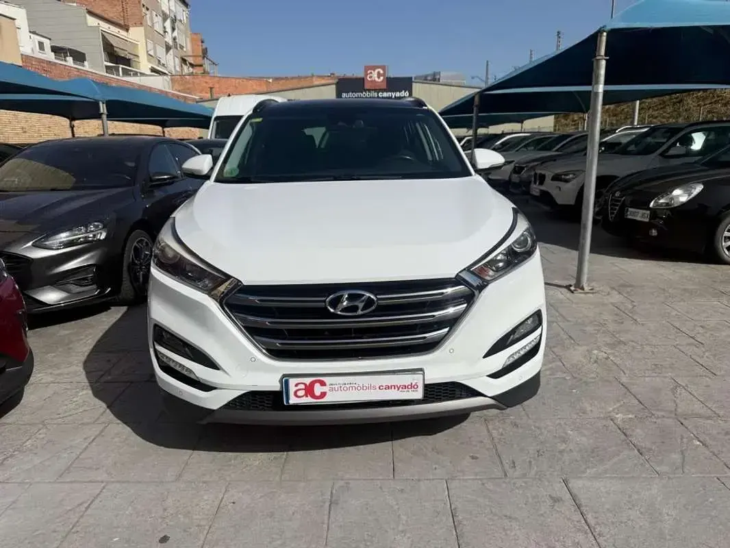 Usado Hyundai Tucson 136 CV (100 kW) 2016 Blanco SUV
