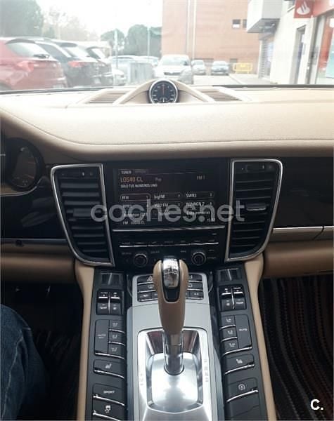 Begagnad Porsche Panamera 300 HK (220 kW) 2015 Brun Sedan
