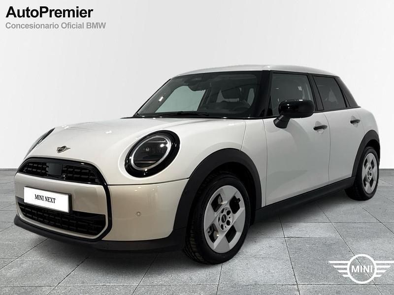 Usado Mini Cooper Essential 156 CV (114 kW) 2024 Blanco Utilitario