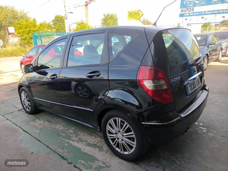 Usado Mercedes A200 2010 Negro Monovolumen