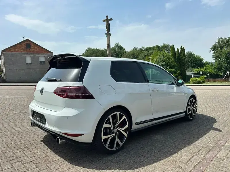 Usado VW Golf VII GTI Clubsport 265 CV (194 kW) 2016 Blanco Berlina