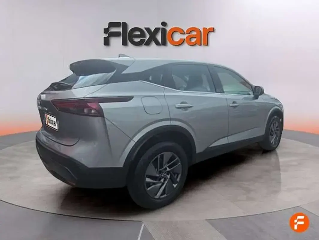 Usado Nissan Qashqai Acenta 158 CV (116 kW) 2024 Gris SUV