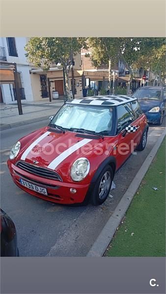 Rojo Usado 2005 Mini ONE Utilitario | 5500 € (Un poco caro) - Imagen 1/4