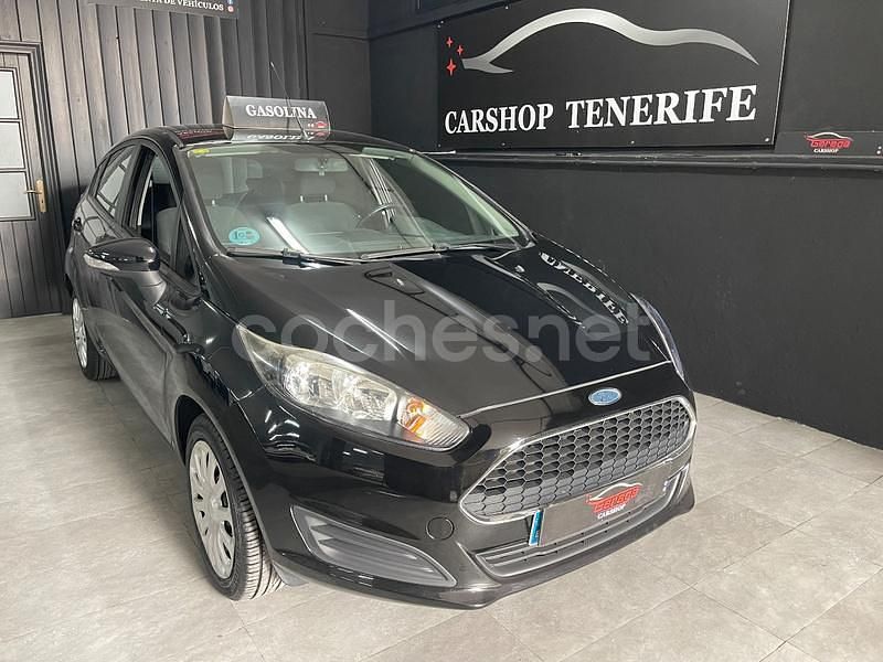Negro Usado 2017 Ford Fiesta Trend Berlina | 6990 € (Buen precio) - Imagen 1/4