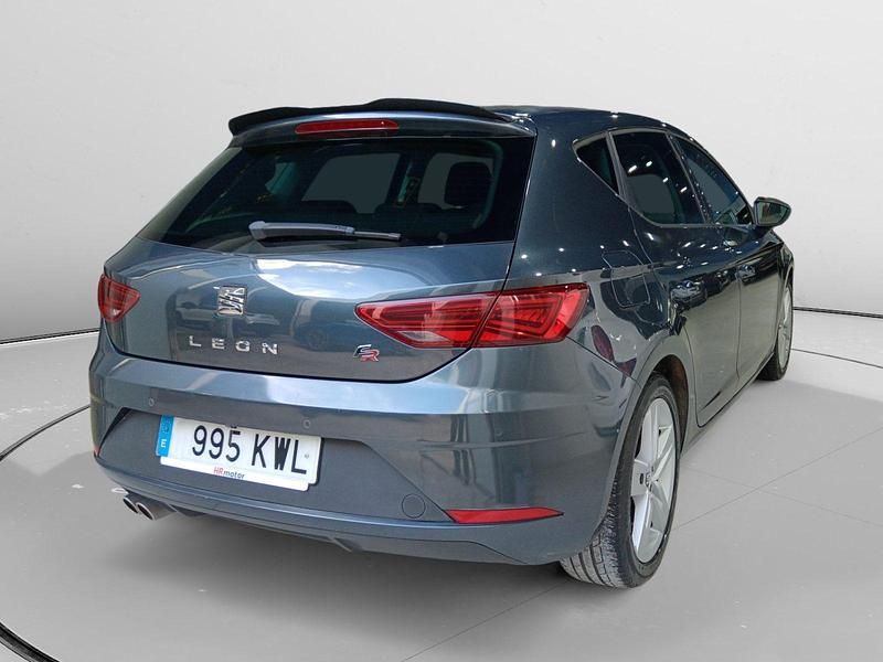 Usado Seat Leon FR 132 CV (97 kW) 2019 Azul Utilitario