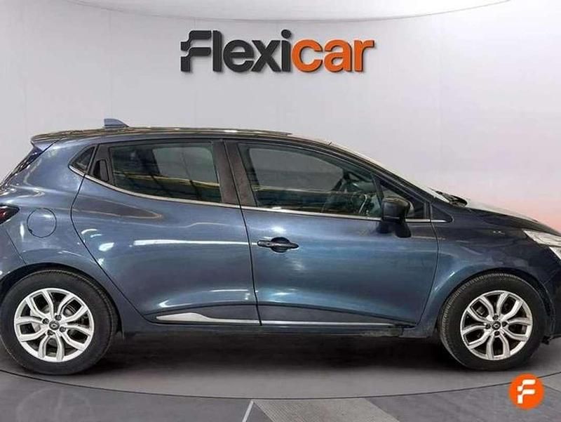 Usado Renault Clio IV Zen 90 CV (66 kW) 2019 Gris Berlina