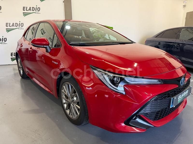 Usado Toyota Corolla 122 CV (89 kW) 2019 Granate Berlina
