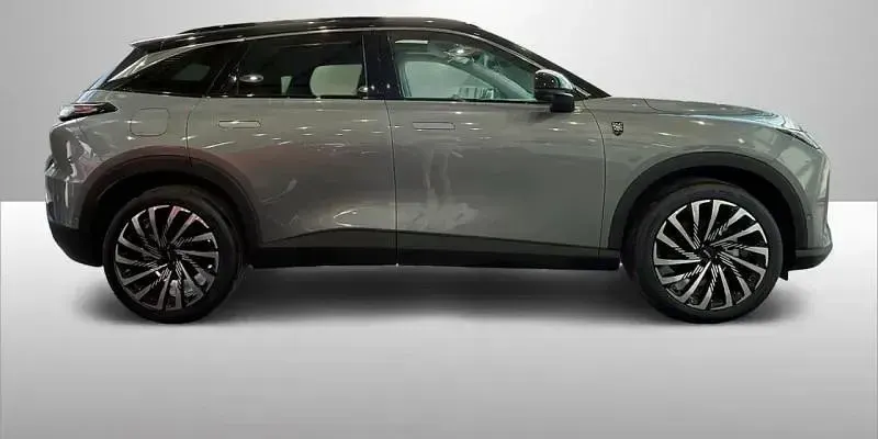 Nuevo Tiger Six 177 CV (130 kW) 2026 Gris SUV