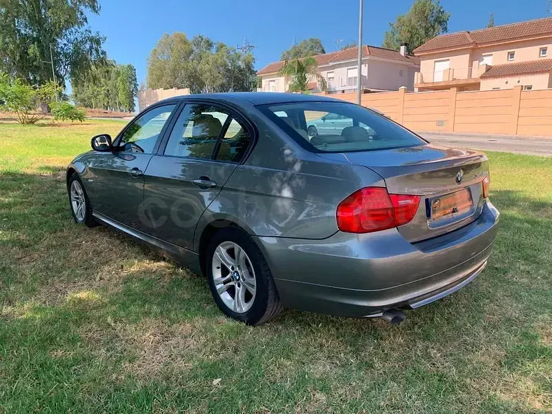 Usado BMW 316 115 CV (84 kW) 2010 Beige Berlina