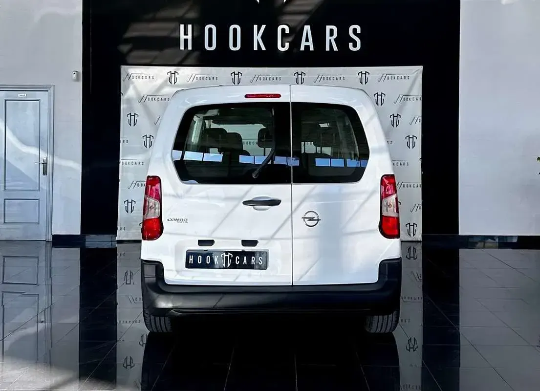 Usado Opel Combo Life Edition 102 CV (75 kW) 2020 Blanco Monovolumen