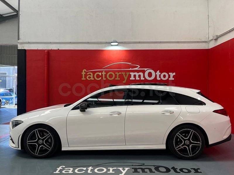 Usado Mercedes CLA220 Shooting Brake 190 CV (139 kW) 2020 Blanco Familiar