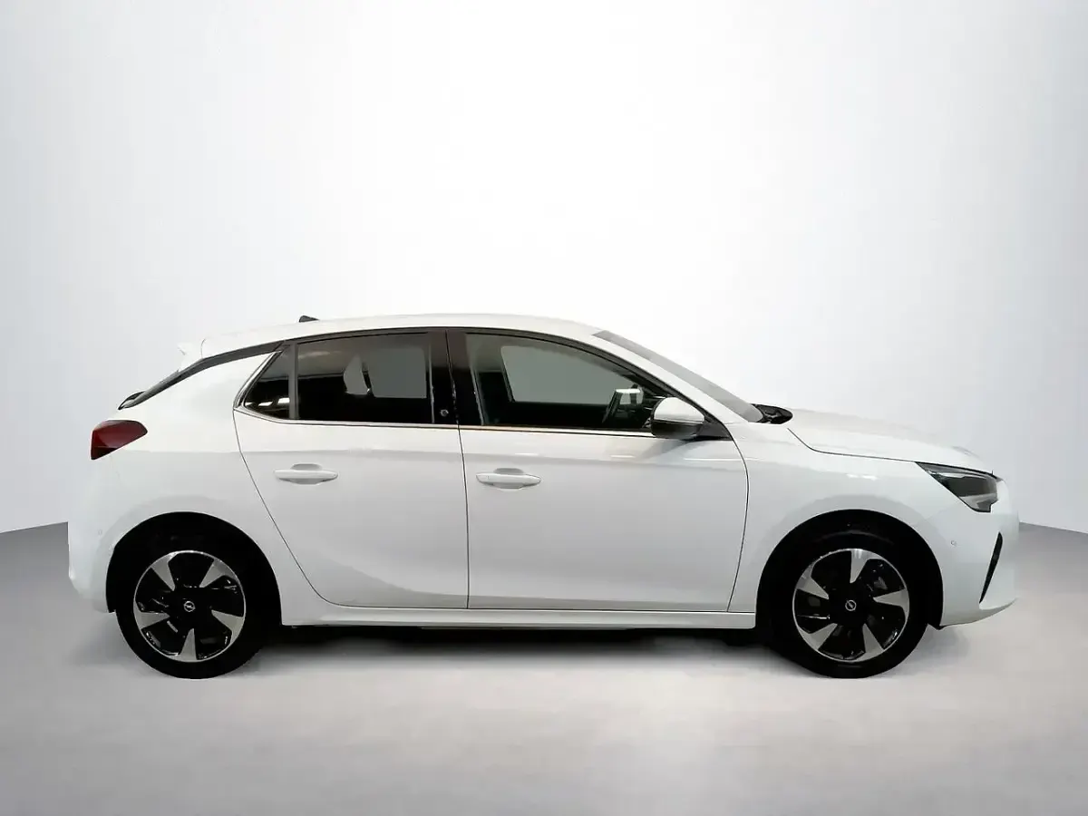 Usado Opel Corsa-e Elegance 100 kW (136 CV) 2022 Blanco Utilitario