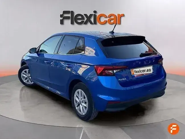 Usado Skoda Fabia 95 CV (69 kW) 2025 Azul Utilitario
