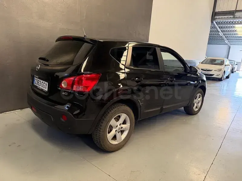 Usado Nissan Qashqai Acenta 150 CV (110 kW) 2010 Negro SUV