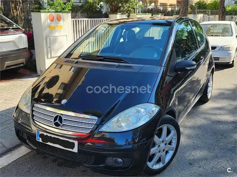 Usado Mercedes A150 95 CV (69 kW) 2008 Negro Berlina