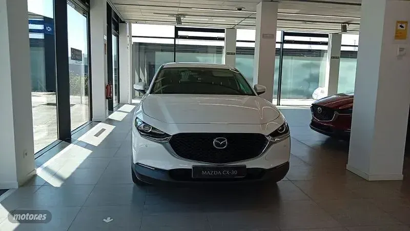 Usado Mazda CX-30 122 CV (89 kW) 2022 Blanco SUV