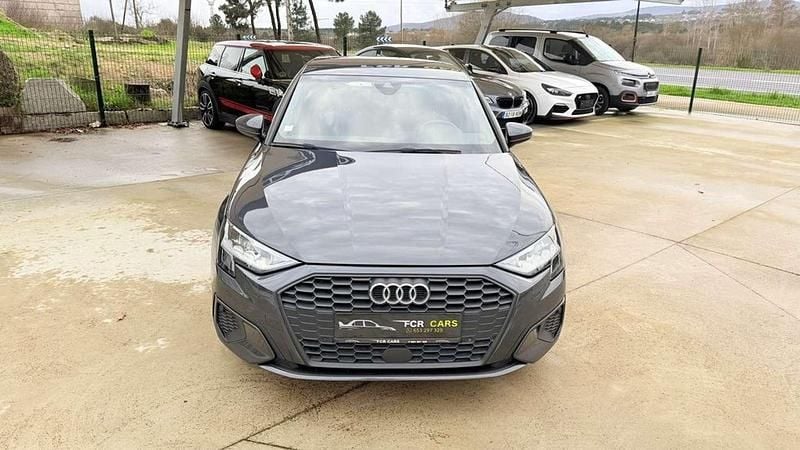 Usado Audi A3 Sportback Exclusive 116 CV (85 kW) 2021 Gris Utilitario