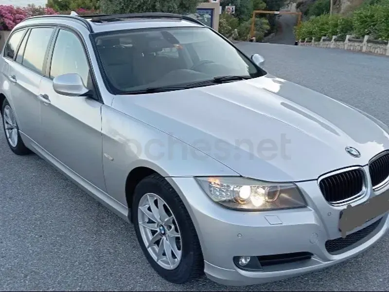 Usado BMW 320 170 CV (125 kW) 2010 Gris / plata Familiar