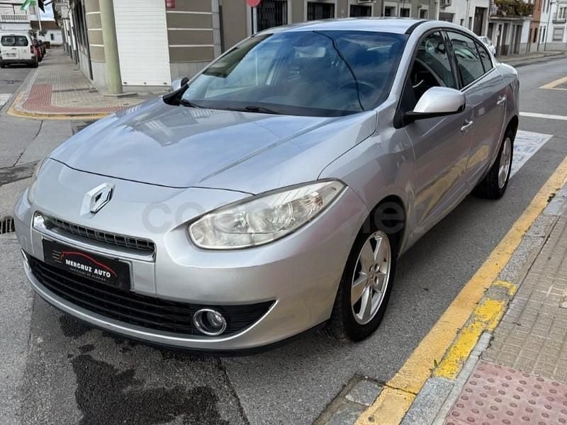 Usado Renault Fluence Dynamique 110 CV (80 kW) 2012 Gris / plata Berlina