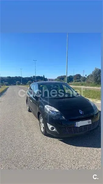 Usado Renault Scenic E-Tech Bose Edition 130 CV (95 kW) 2011 Negro Monovolumen