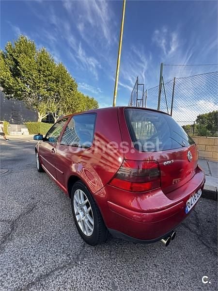 Usado VW Golf IV Highline 115 CV (84 kW) 2000 Granate Berlina