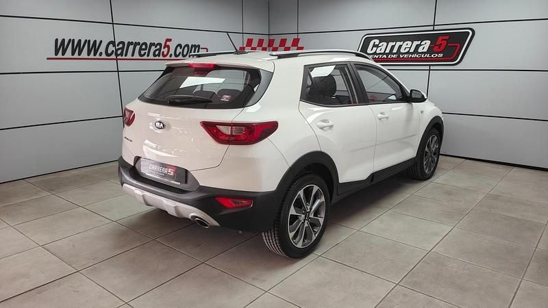 Usado Kia Stonic 100 CV (73 kW) 2020 Blanco SUV
