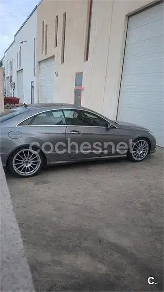Usado Mercedes E350 Elegance 231 CV (169 kW) 2009 Gris / plata Coupe
