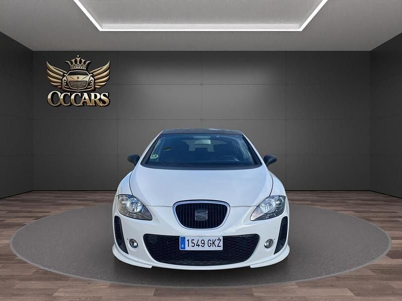 Usado Seat Leon FR Sport 140 CV (102 kW) 2009 Blanco Utilitario