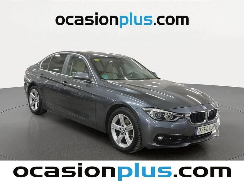 Usado BMW 318 150 CV (110 kW) 2018 Gris Berlina