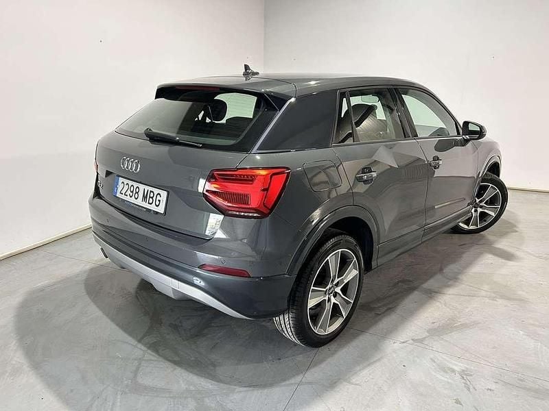 Usado Audi Q2 Sport 116 HP (85 kW) 2017 Cinzento SUV