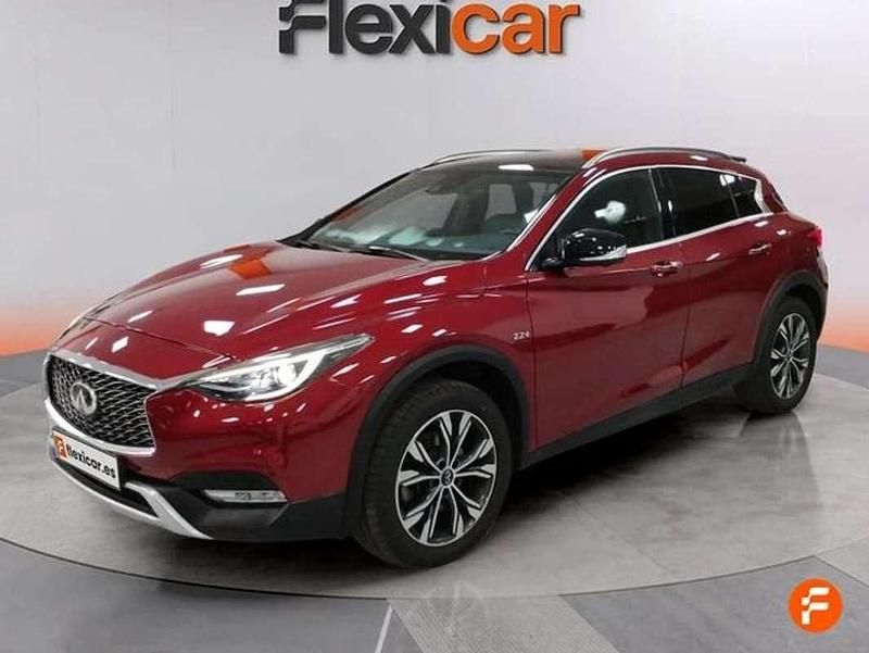 Usado Infiniti QX30 Premium 170 CV (125 kW) 2018 Rojo SUV