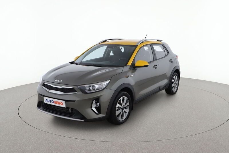 Gris Usado 2022 Kia Stonic SUV | 16.599 € (Precio justo) - Imagen 1/4