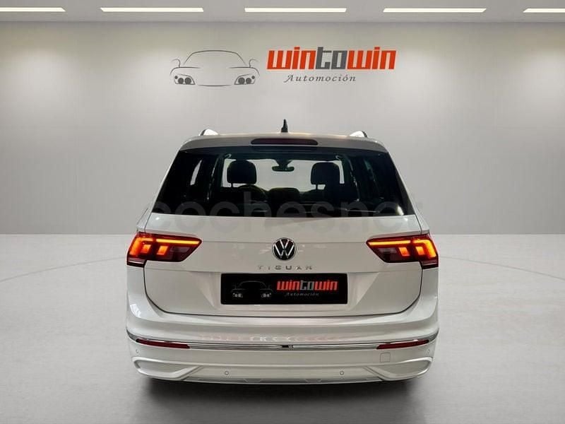 Usado VW Tiguan Life 150 CV (110 kW) 2022 Blanco SUV